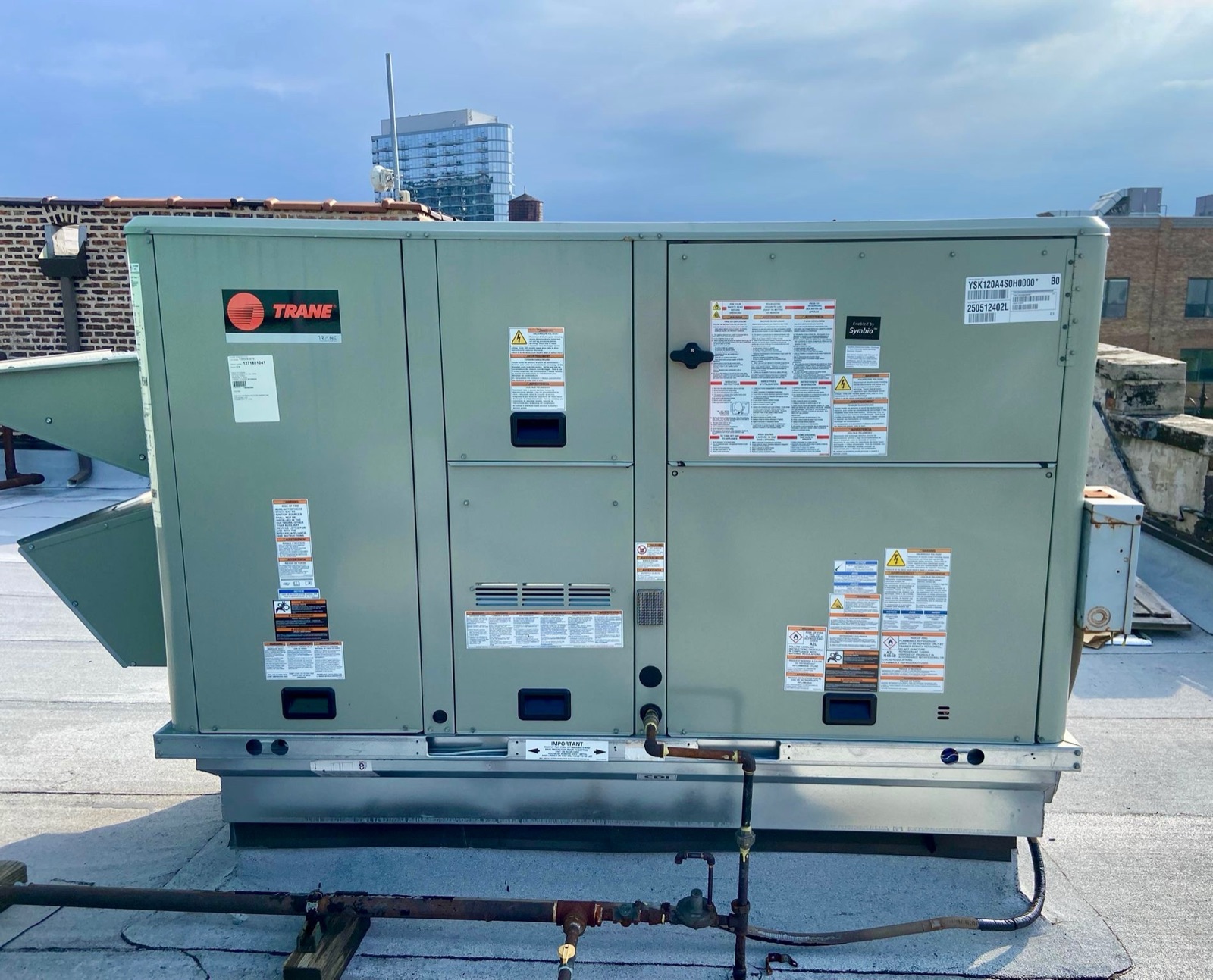 Trane rooftop unit (RTU), downtown Chicago